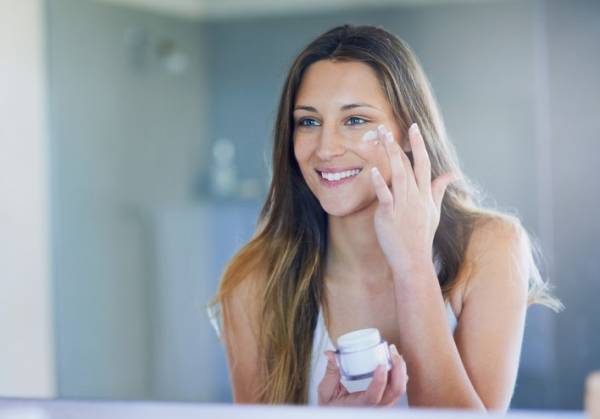 夏のスキンケアも保湿が大事！効果的な方法とアイテムをチェック