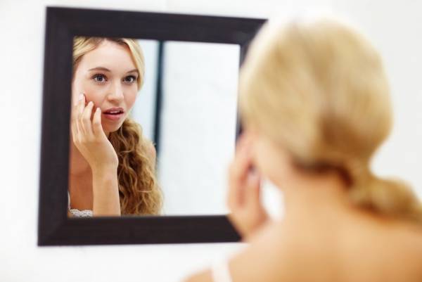 ハトムギ化粧水で保湿！大人女子のためのシンプルスキンケア特集