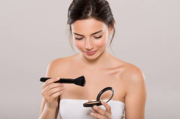 テカリ防止の化粧下地って？鼻・Tゾーンもテカらない優秀下地BEST3