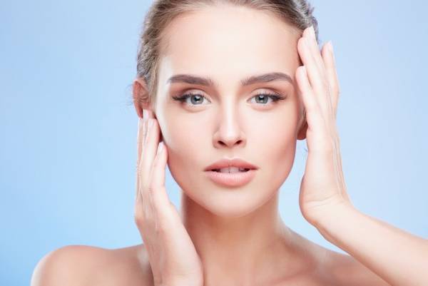 20代の化粧下地はどう選ぶ？チョイスのポイントと優秀下地3選を紹介