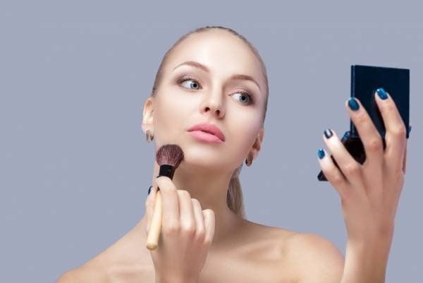 30代が使うべきファンデーションとは？オトナ女子必見のポイント解説