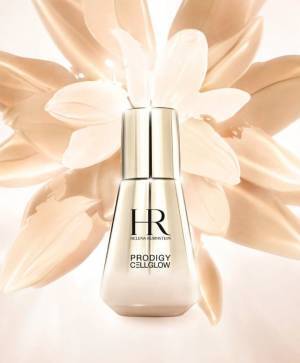 旬のツヤ肌を先取り！トレンド顔をつくるリキッドファンデ3選