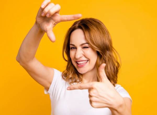 顔が「最も美しく見える角度」を見つける方法！見た目年齢に10歳以上もの差が…!?