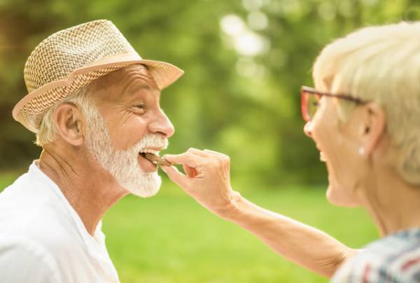 コロナの今、高カカオチョコレートがおすすめの理由とは。コロナ太り対策や認知機能低下抑制にも期待！