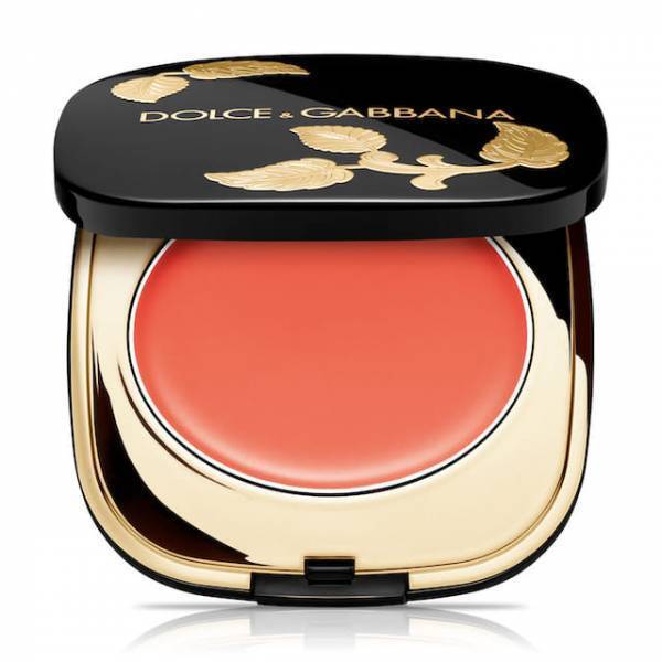 マスクでも色鮮やかに！春気分に印象チェンジするヘア&メイク