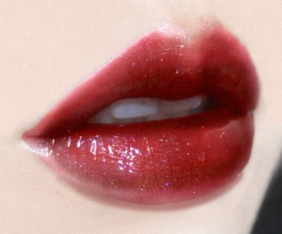 トレンド続行中！チャイボーグメイクにぴったりな中華コスメ特集