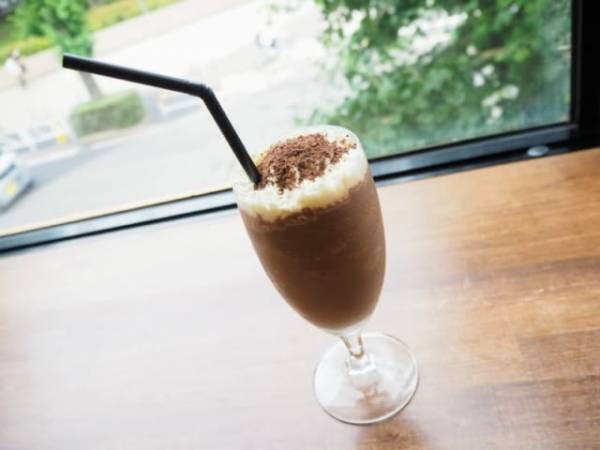 朝ランは身体を老けさせる!? 夏にオススメの抗酸化力を高める「高カカオチョコレート」ドリンク