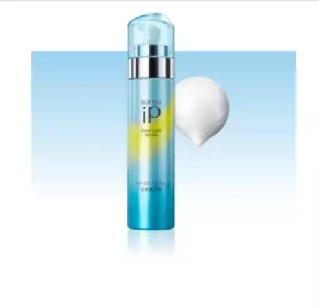 乾燥から肌をカバー！いま話題の潤い化粧水＆美容液4選