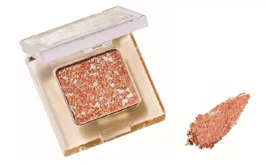 マスク中の目元印象を華やかにグレードアップ！新作アイメイクで彩りとツヤを