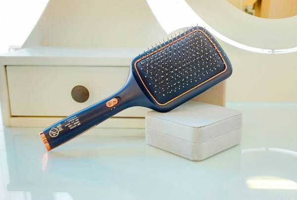 頭皮をほぐして頭も心もすっきり！《新作スカルプケア美容家電3選》