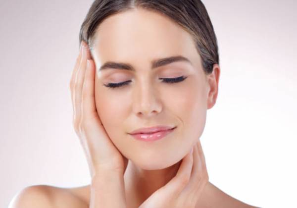 年齢肌をインナーケア！美肌と潤いキープをサポートする美容ドリンク5選