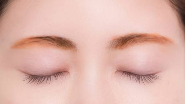 【話題のアイブロウ体験レポ】すっぴんからトレンド眉に大変身！