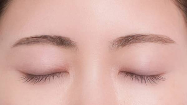 【話題のアイブロウ体験レポ】すっぴんからトレンド眉に大変身！