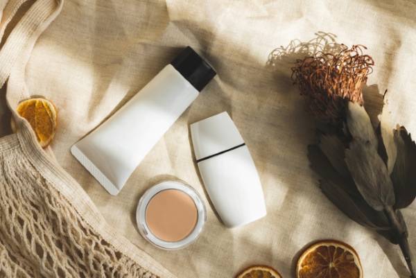 コロナ禍で激増！《ノーファンデメイク》におすすめな新作ベースメイクコスメ