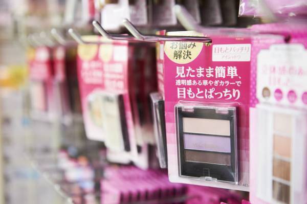 プチプラでも高級品!?  海外で人気の日本コスメ販売事情をレポート！