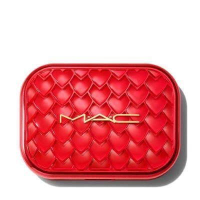 【2024年バレンタインコスメ特集】華やかな赤やハートモチーフに注目！