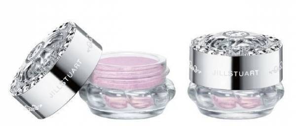 【2024年春コスメ】きらめく艶と花々のようなカラーでメイクアップ