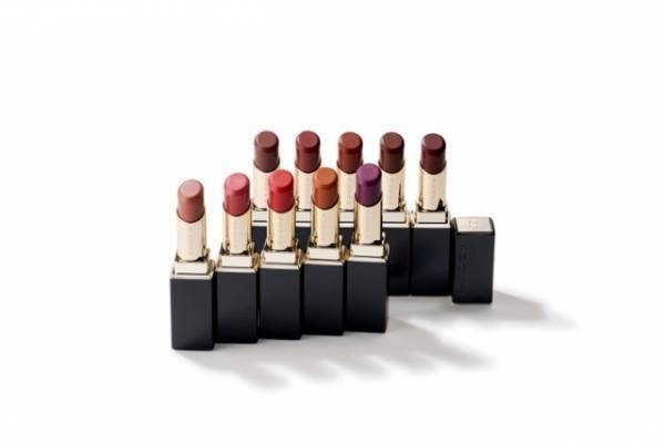 【2024年春コスメ】きらめく艶と花々のようなカラーでメイクアップ