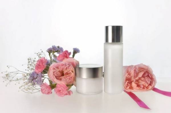 UV対策・メイク・スキンケア機能搭載《新作プチプラUV乳液特集》