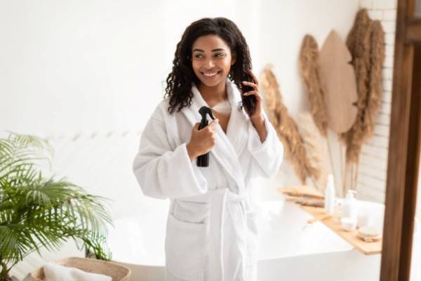 《ドライシャンプー3選》頭皮・髪のべたつきを簡単ケア！無香料からアロマタイプまで