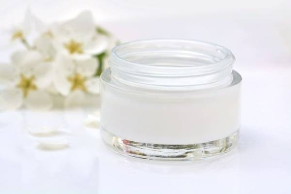 時短で効果的なエイジングケアに！《新作オールインワン3選》