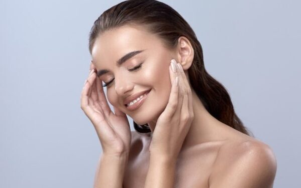 毛の流れを活かしたトレンド眉に♡おすすめリキッドアイブロー5選