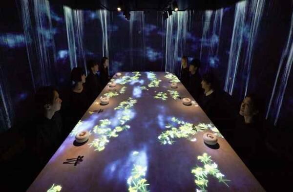 「佐賀牛restaurant SAGAYA」にチームラボのデジタルアート空間が誕生！