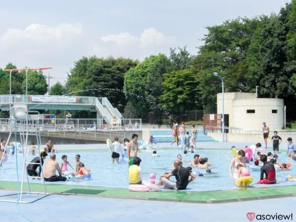 東京・青梅市の東原公園水泳場で夏のプールを満喫しよう！スライダーは迫力満点！