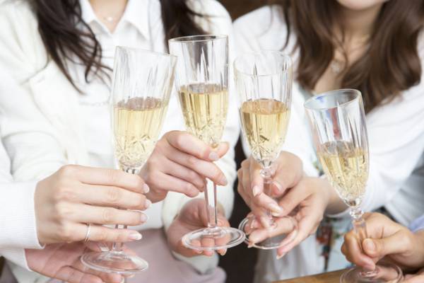 男性より病気のリスクあり！女性の健康と飲酒の関係