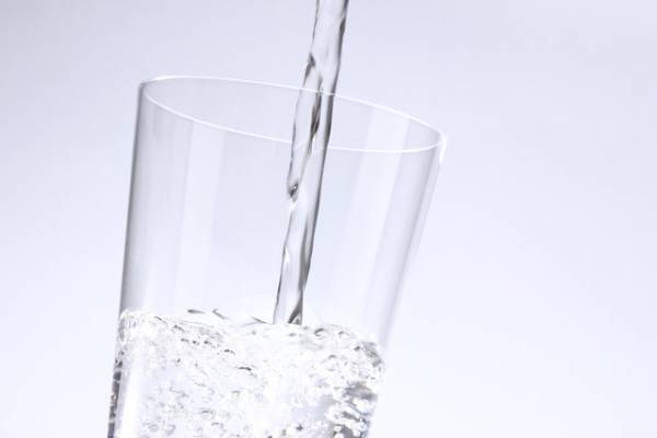 二日酔いを即解消！飲み過ぎた翌日にすべきこと