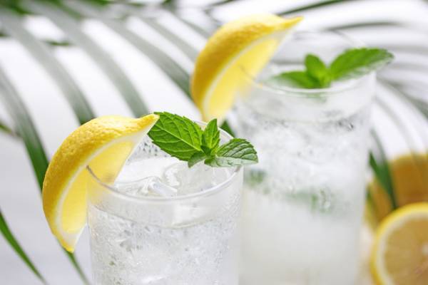 炭酸水の種類や味を徹底解説！ダイエットへの取り入れ方もご紹介