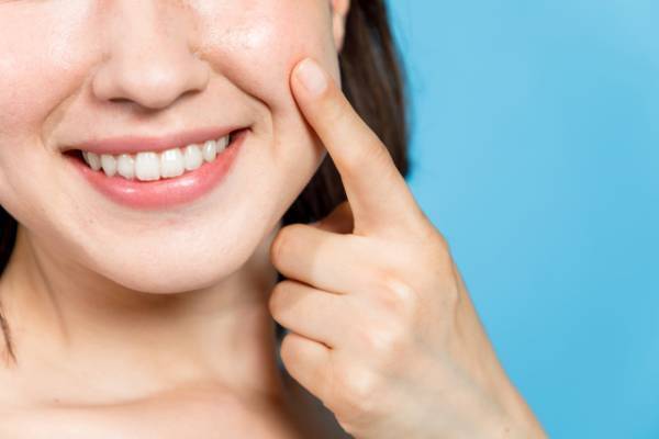 食べて予防！気になるシミ・しわにオススメの栄養素3つ