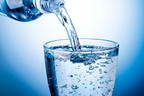 水の飲みすぎは太る？正しい水分補給のやり方と改善方法を紹介