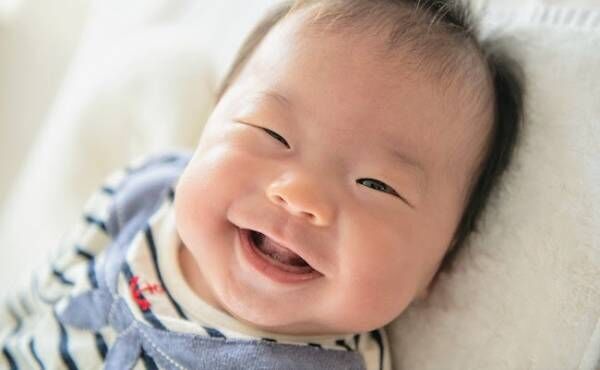 笑顔の赤ちゃん
