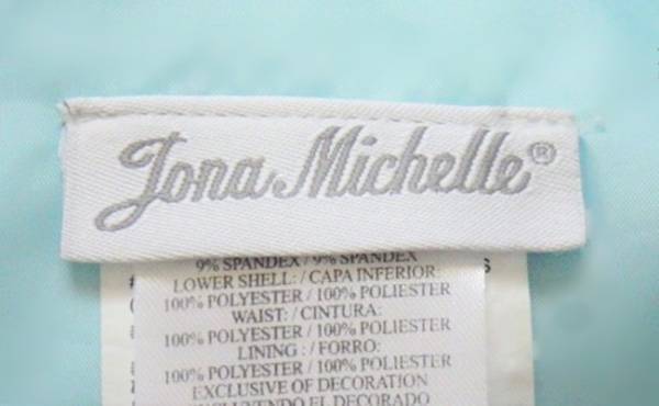 【コストコ】2000円台で買える！ジョナミッシェルの子ども用ドレス