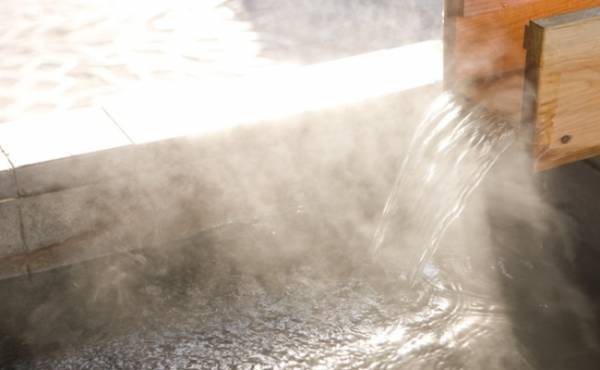 子どもを何歳から温泉に入れる？ 考えさせられた温泉のマナー【体験談】