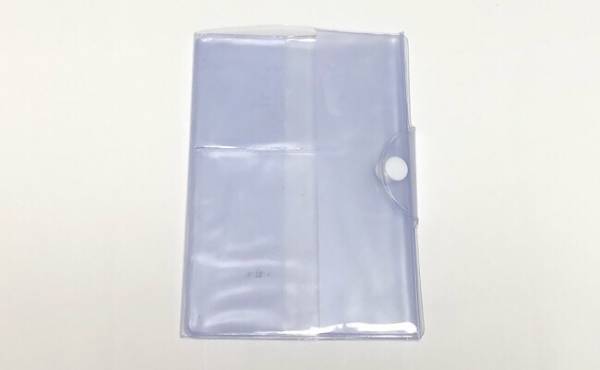 【100均】ダイソーで発見！母子手帳にもつけられる保護カバーが大活躍