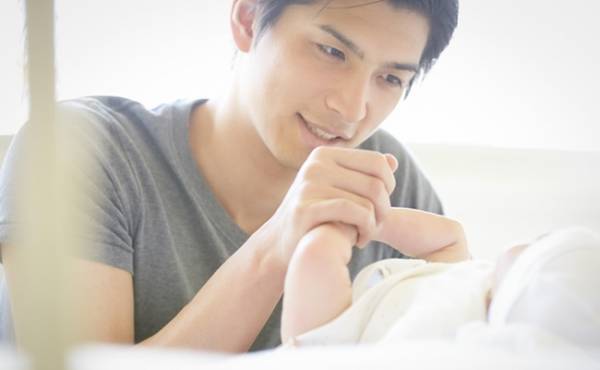 抱っこすらできなかった夫がイクメンお父さんになった経緯【体験談】