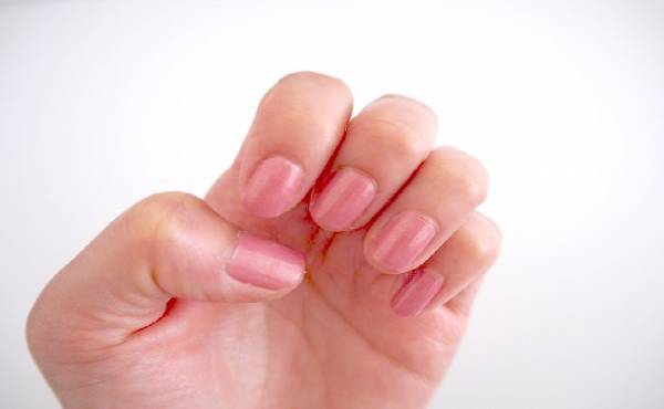 コスパ抜群、カラー豊富！NAIL HOLICのマニキュアがママに◎