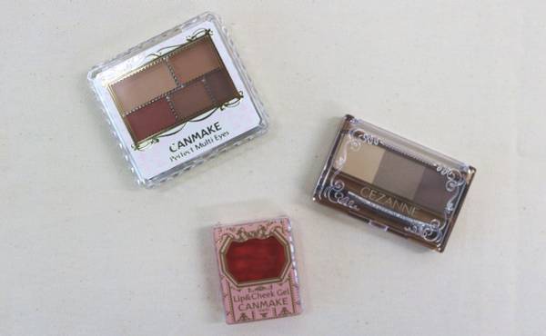 【多機能コスメ】1つで何役もこなして時短でメイク＆ポーチがスッキリ！