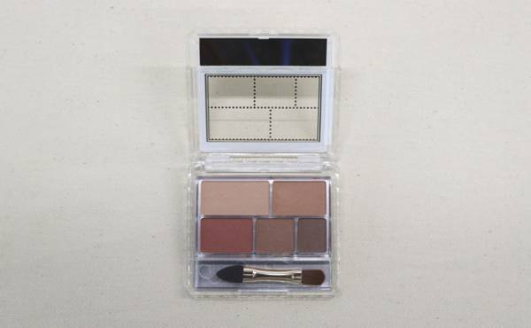 【多機能コスメ】1つで何役もこなして時短でメイク＆ポーチがスッキリ！