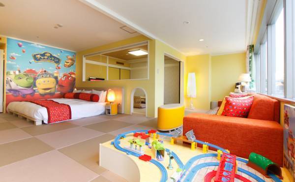 子どもと泊まりたい！ ジオラマが広がる「チャギントンルーム」がスゴイ