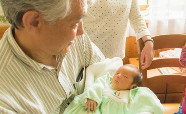 女じゃダメなの？！ 産後に夫の親戚から言われた一言にイラッ【体験談】