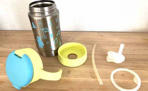 夏のお出かけに便利！リッチェル「トライ 保冷ストローマグ」