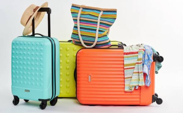 夏休みの旅行や帰省の準備はOK？事前の準備で旅行費が安くなる可能性も