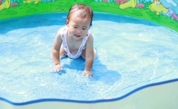 楽しくビニールプールデビュー 夏は赤ちゃんと安全に水遊びをしよう 19年7月21日 ウーマンエキサイト 1 3