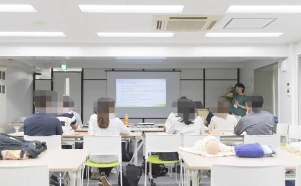 子どもを育てられないママと授からなかった夫婦の出会い【特別養子縁組】