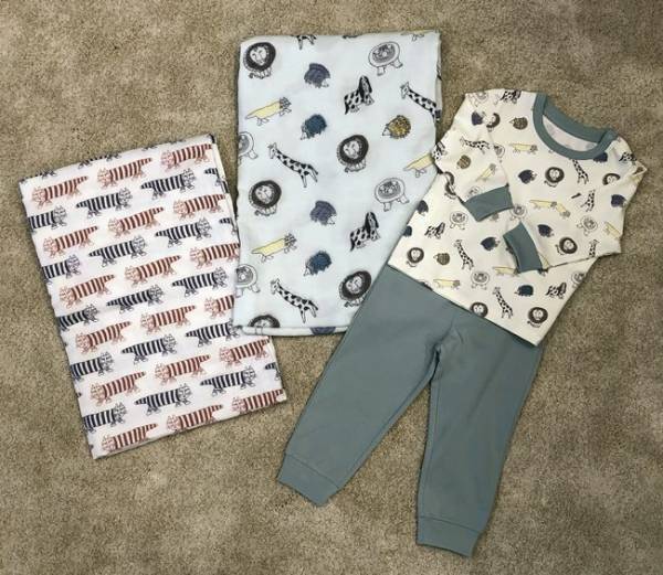 【ユニクロ新作】売り切れ必至！北欧リサラーソンのおくるみがおしゃれ！