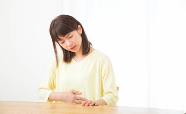 妊娠中の胃の不調を感じたら、胃薬を飲んでも大丈夫？