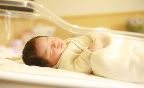 まさかわが子が…生後5日「心室中隔欠損症」と診断されて【体験談】